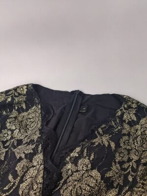 Elegant Regular Fit Lace V Neck 3/4 Sleeve Midi Dress - Image 7