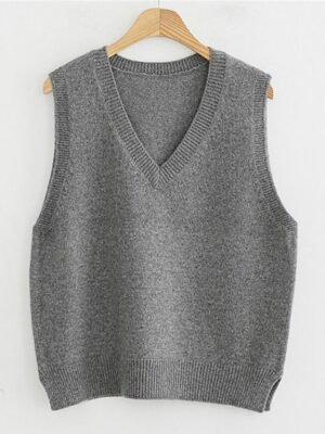 Stylish Oversized Solid V Neck Sleeveless Knit Vest - Image 14