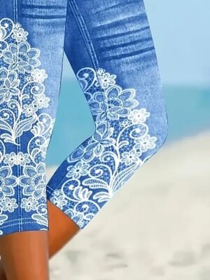 Vintage Elastic 3D Print High Waist Calf-Length Leggings - Image 17