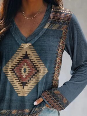 Vintage Plus Size Geometric V Neck Long Sleeve Tunic - Image 4