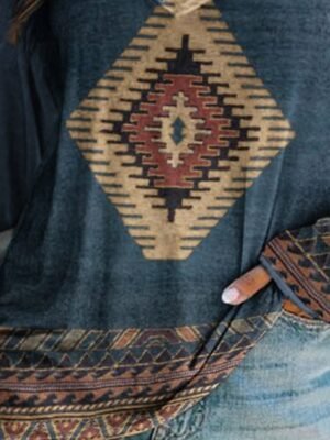 Vintage Plus Size Geometric V Neck Long Sleeve Tunic - Image 5