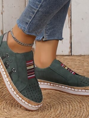 Casual Loose Cartoon Round Toe Flat Slip-On Sneakers - Image 3