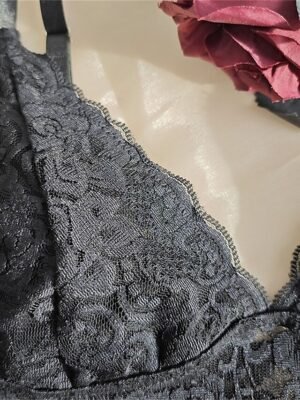 Elegant Relaxed Lace Backless Sleeveless Corset - Image 8