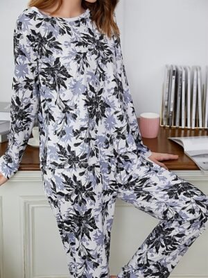 Fashion Comfort Floral Animal Crew Neck Long Sleeve Pajama Set - Image 17