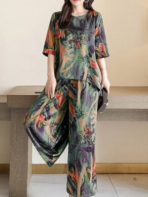 Flower Casual Loose Crew Neck Short Sleeve Loungewear Set - Image 1