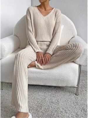 Simple Loose V Neck Long Sleeve Loungewear Pajama Set - Image 3