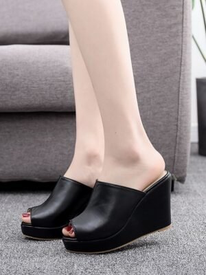 Solid Platform PU Buckle Wedge Heeled Sandals - Image 4