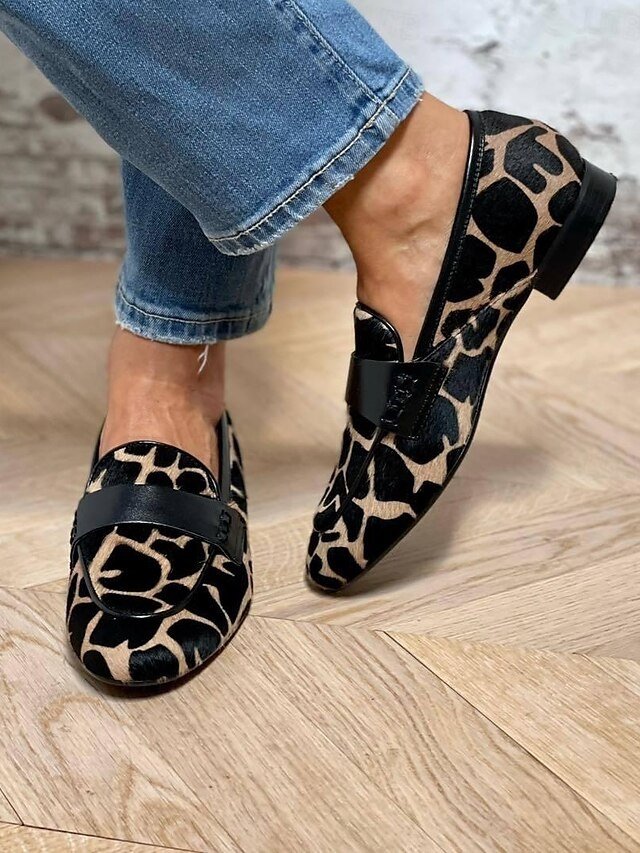 Stylish Leopard Print Slip-On Loafers with Faux Leather Accent - Image 1