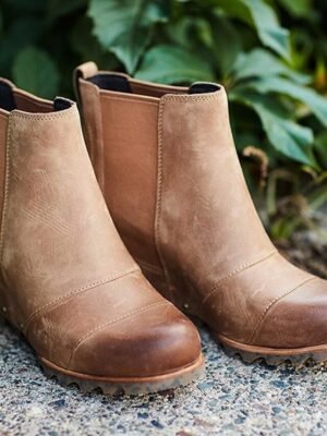 Stylish Slip-On Faux Leather Elastic Panel Wedge Ankle Boots - Image 2