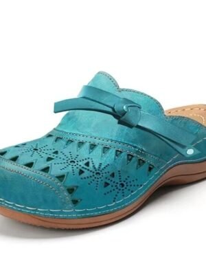 Vintage Casual Slip-On Red Faux Leather Laser-Cut Floral Clogs - Image 5