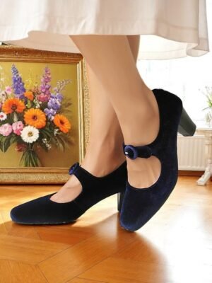 Vintage Elegant Green Velvet T-Strap Block Heel Mary Jane Heels - Image 16