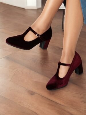 Vintage Elegant Green Velvet T-Strap Block Heel Mary Jane Heels - Image 29