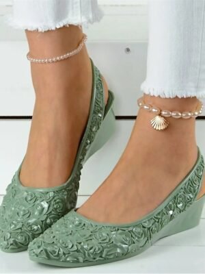 Vintage Floral Wedge Pointed Toe Slip-On Sandals - Image 1