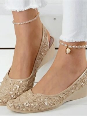 Vintage Floral Wedge Pointed Toe Slip-On Sandals - Image 8