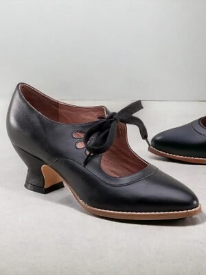 Vintage Lace-Up Elegant Pointed Toe Oxford Heels - Image 2