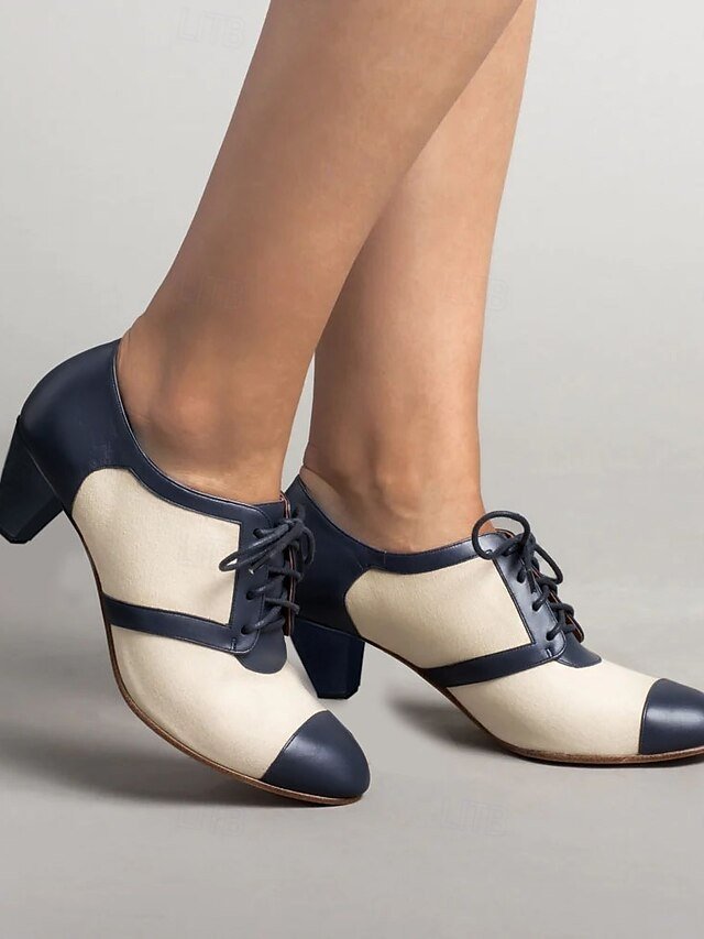 Vintage Two-Tone Lace-Up Low Heel Oxford Shoes - Image 1