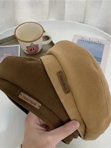 1-stuck-trendige-lassige-braune-britisch-default-4