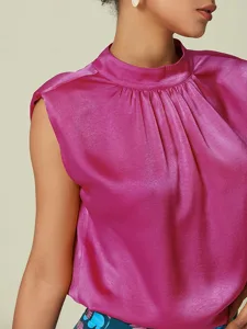 armellose-hochgeschlossene-bluse-aus-sat-default-11