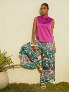 armelloses-top-aus-satin-mit-stehkragen-default-6