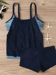 damen-badeanzug-zweiteilig-shorts-bademo-default-15