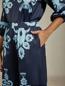 damen-bluse-blau-floral-bestickt-hemdkra-default-4