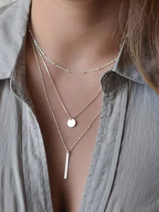 damen-halskette-schicke-moderne-straenge-default-2