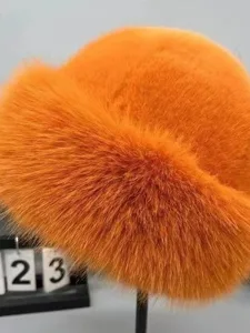 damen-hut-eimerhut-wintermutzen-winddich-orange-3