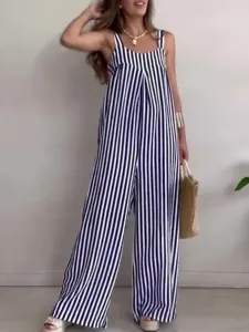 damen-overall-im-streetwear-stil-gestrei-marineblau-3