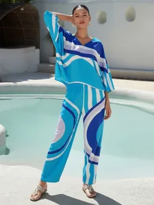 damen-pullover-aus-satin-mit-v-ausschnit-default-10