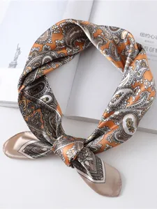 damen-quadratischer-schal-infinity-schal-orange-1