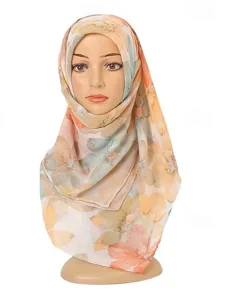 damen-rechteckiger-schal-strasse-taglich-default-2