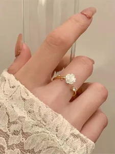 damen-ringe-mode-outdoor-blumen-ring-default-4