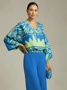 damen-top-blau-satin-blumen-urlaub-druck-default-6