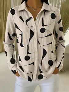 damen-waffelhemd-bluse-knopfe-druck-geom-beige-4