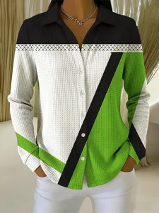 damen-waffelhemd-bluse-knopfe-druck-geom-grun-4