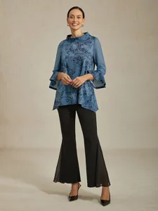 damenbluse-grau-blau-geblumt-stehkragen-default-4