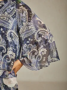 damenbluse-grun-paisley-botanischer-druc-default-8