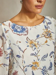 damenbluse-mit-blumendruck-mehrlagige-gl-default-10