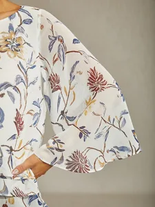 damenbluse-mit-blumendruck-mehrlagige-gl-default-7