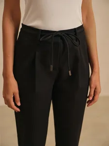 damenhose-slim-zigarettenhose-frontreive-default-3