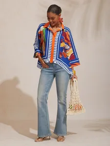 kurzes-satinhemd-mit-geometrischem-farbb-default-7