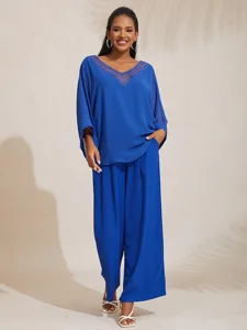 lassige-chiffonbluse-mit-tiefem-v-aussch-default-7