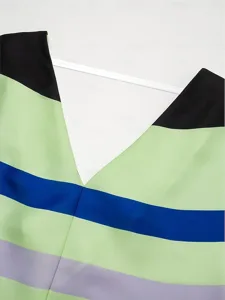 ponchobluse-aus-satin-mit-v-ausschnitt-u-default-10