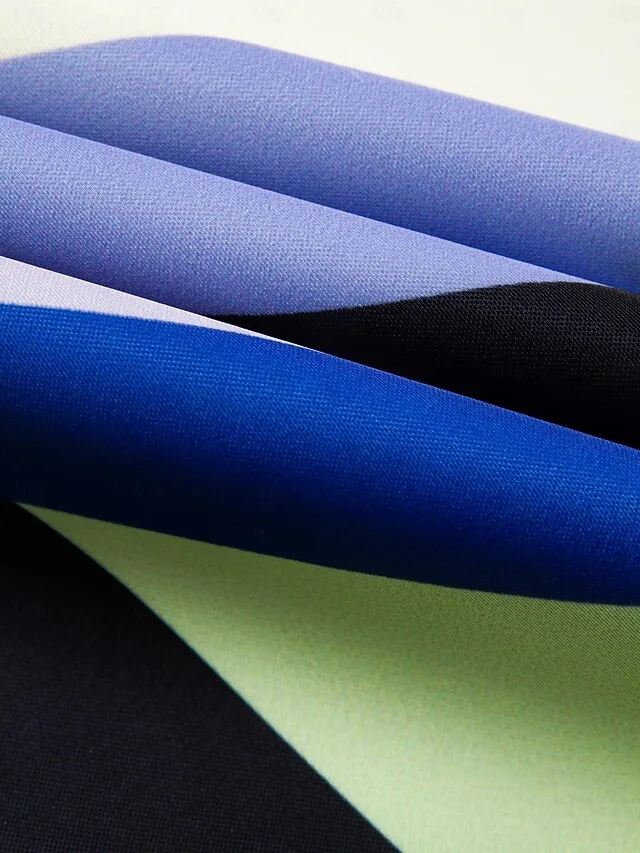 ponchobluse-aus-satin-mit-v-ausschnitt-u-default-22