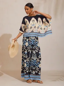 sommernacht-palmen-oberteil-aus-seidigem-blau-1