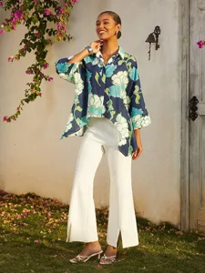 urlaubs-kurzhemd-aus-grunem-chiffon-mit-default-4