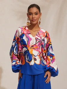 urlaubs-top-aus-satin-mit-kunstlerischem-default-7