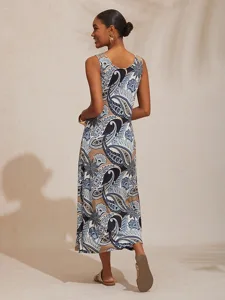 vintage-maxikleid-aus-figurbetontem-pais-default-2