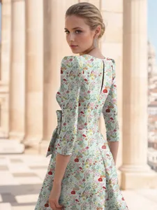 a-linie-knochellange-a-linie-kleid-blume-default-3