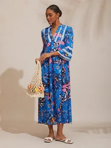 abstraktes-azurblaues-maxikleid-aus-seid-default-3